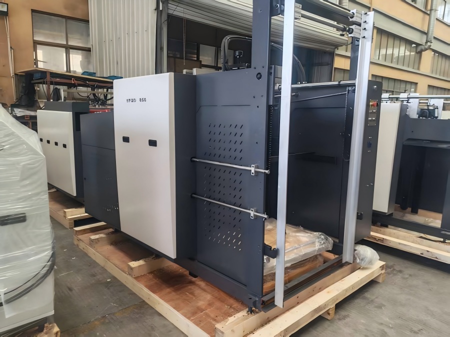 Жаңа Star YFMD-850 автоматты жоғары жылдамдықты ламинаттау машинасы Тайландқа жөнелтіледі!